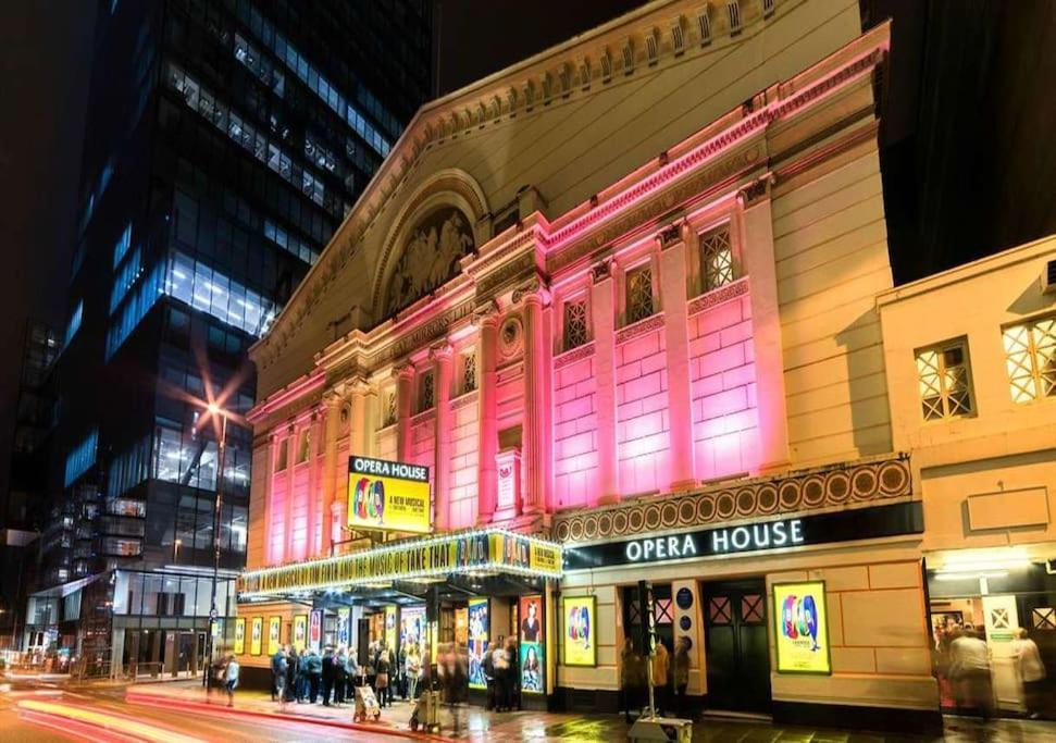 Central Manchester-1Br Apartment Free Parking-Cinema Room エクステリア 写真